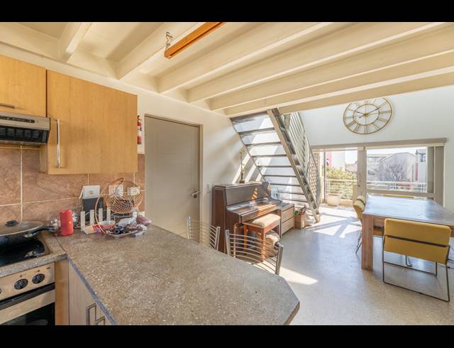 2 BEDROOM APARTMENT FOR SALE IN LONEHILL